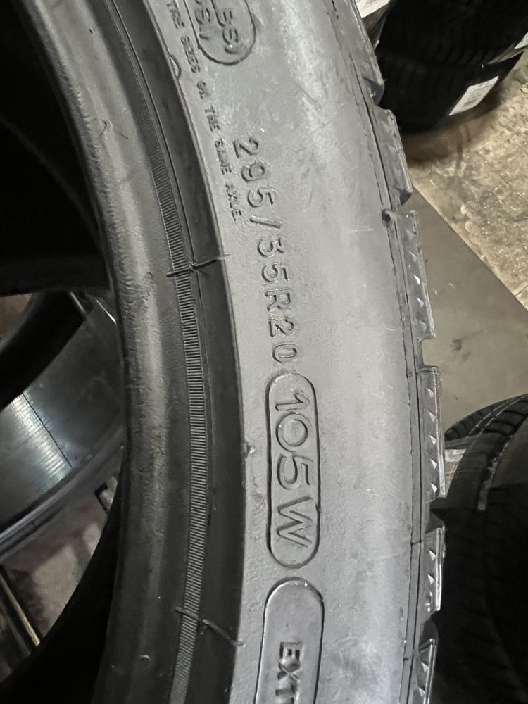 295/35/20+255/40/20 R20 Michelin Pilot Alpin PA4 4шт нові зима