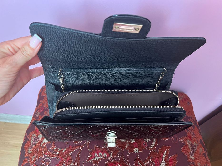 Вечірній  клатч чорного кольору