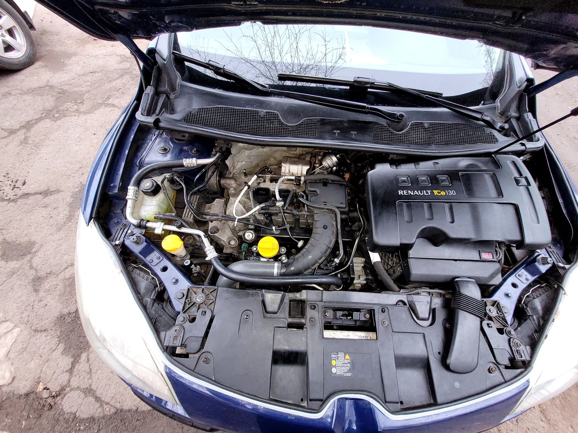 RENAULT MEGANE 3 1.4 бензин