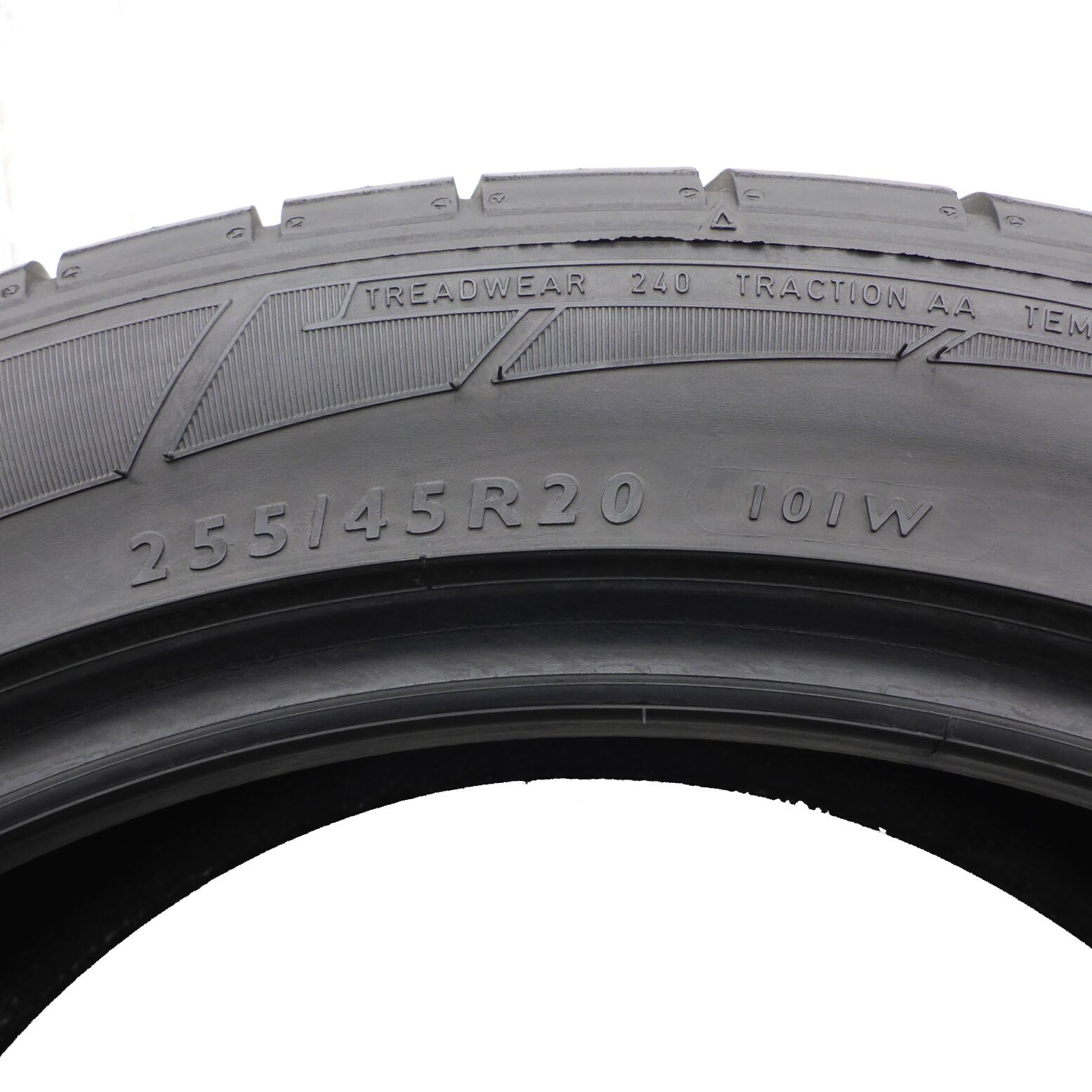 Opona 255/45/20 Dunlop 255/45R20 101W Sport AO Letnia 2016 Nieużywana