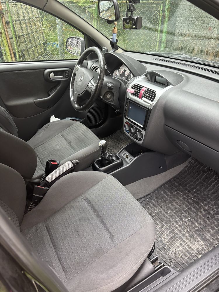 Opel Corsa C 1.0 2003 benzyna