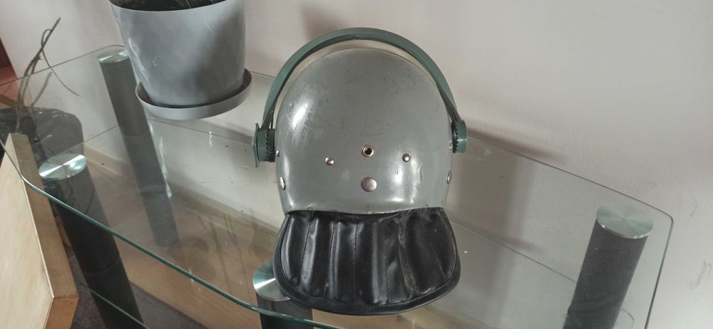 kask MO PRL przyłbica