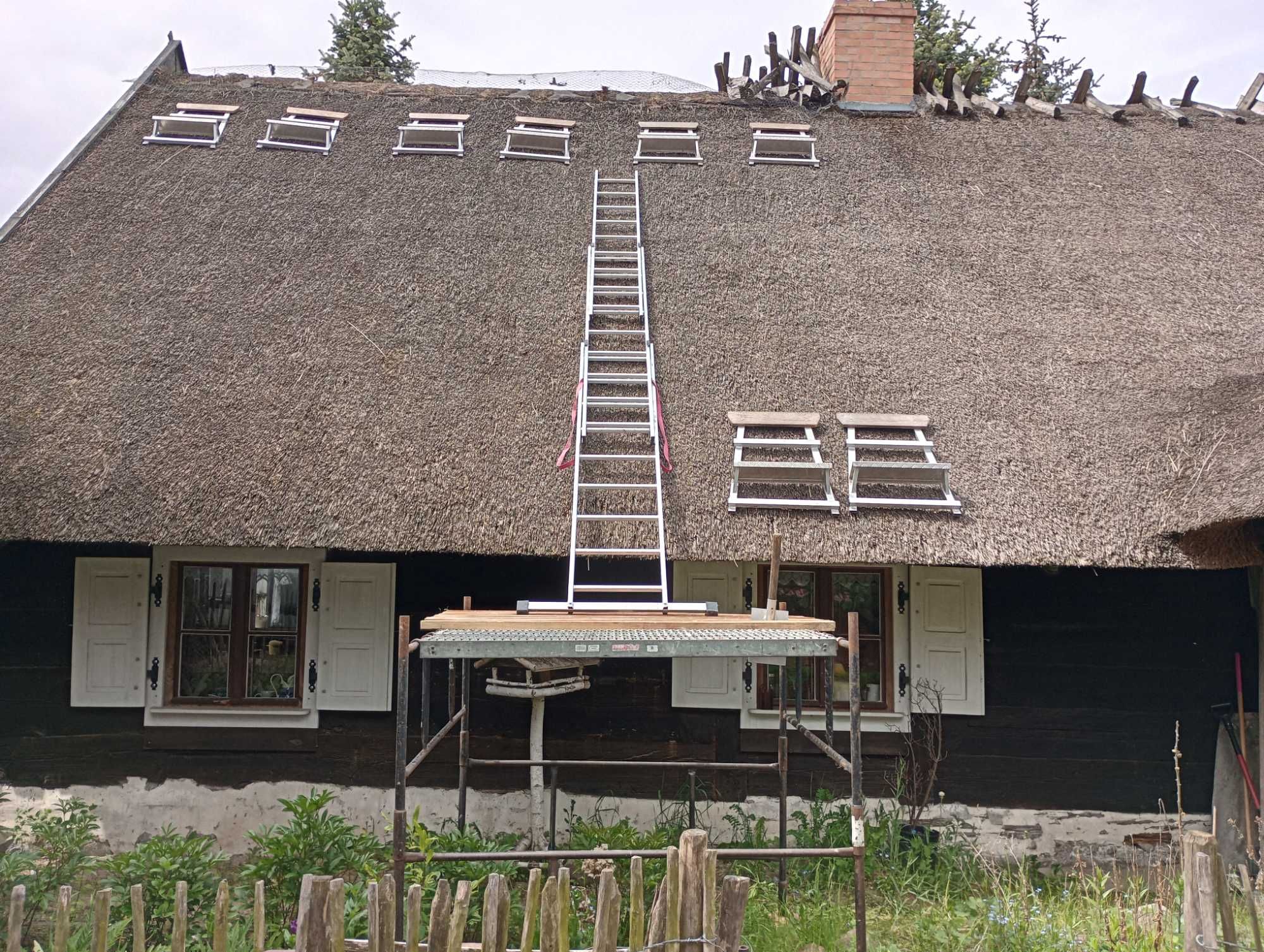 Dach trzcinowy remont renowacja uzupełnienie.