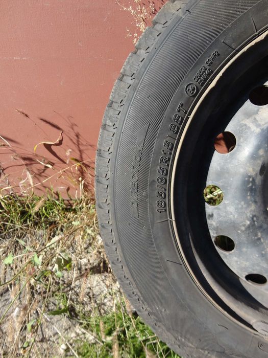 Колеса в сборе LASSA 185/65/R15 ЗИМА