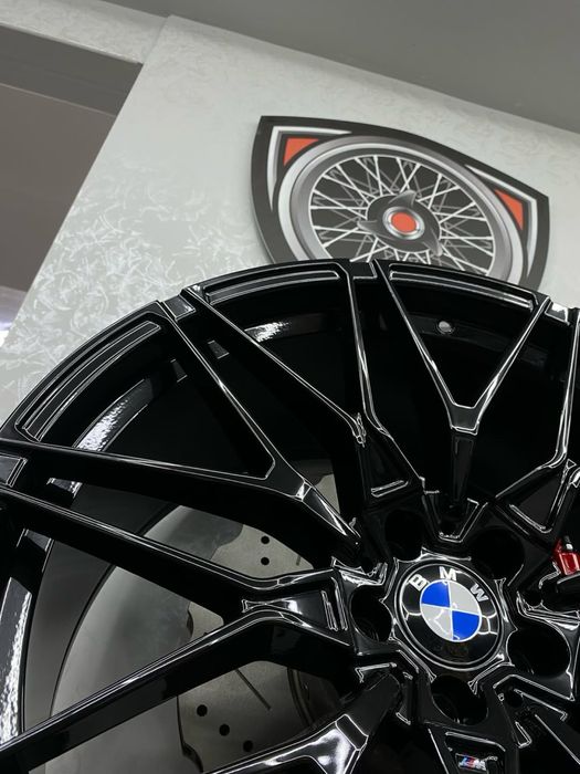 Диски R22 5x112 стиль 818M Black для BMW X5 X6 X7  G05 G06 G07
