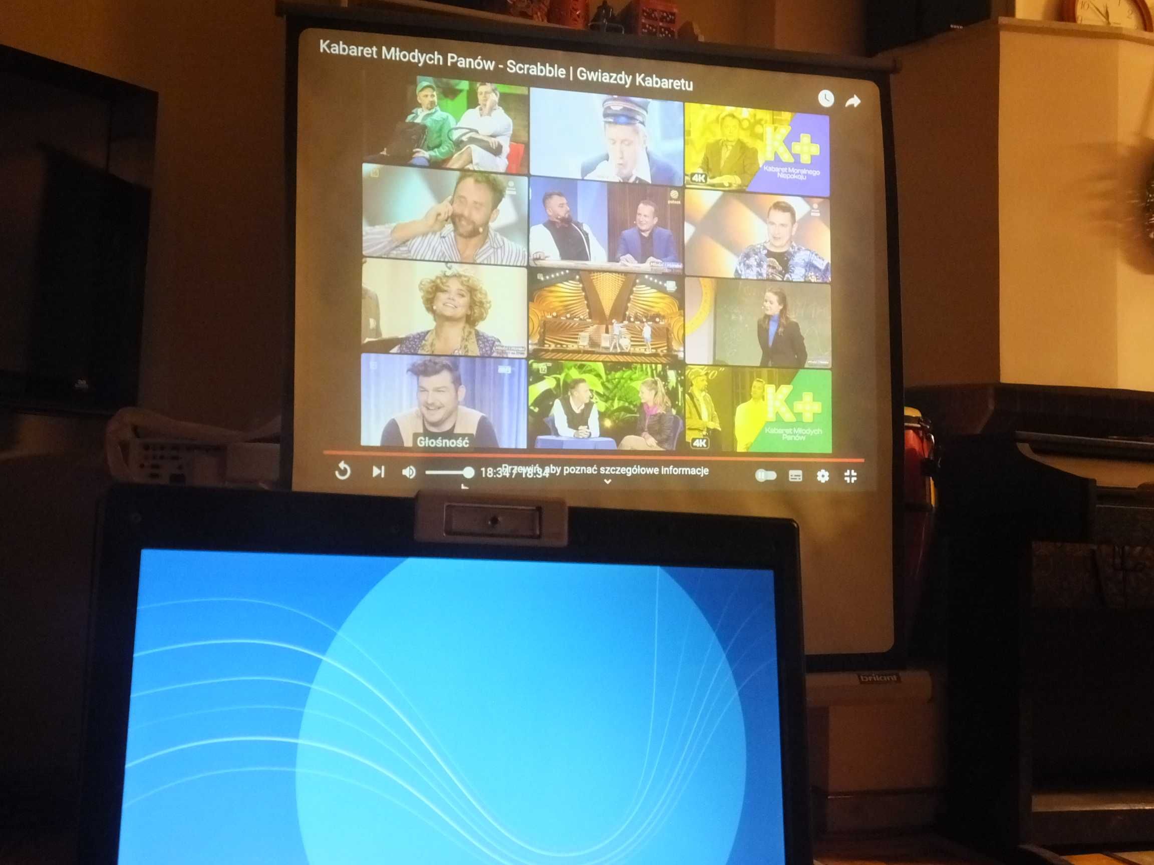 Projektor NEC + DVD