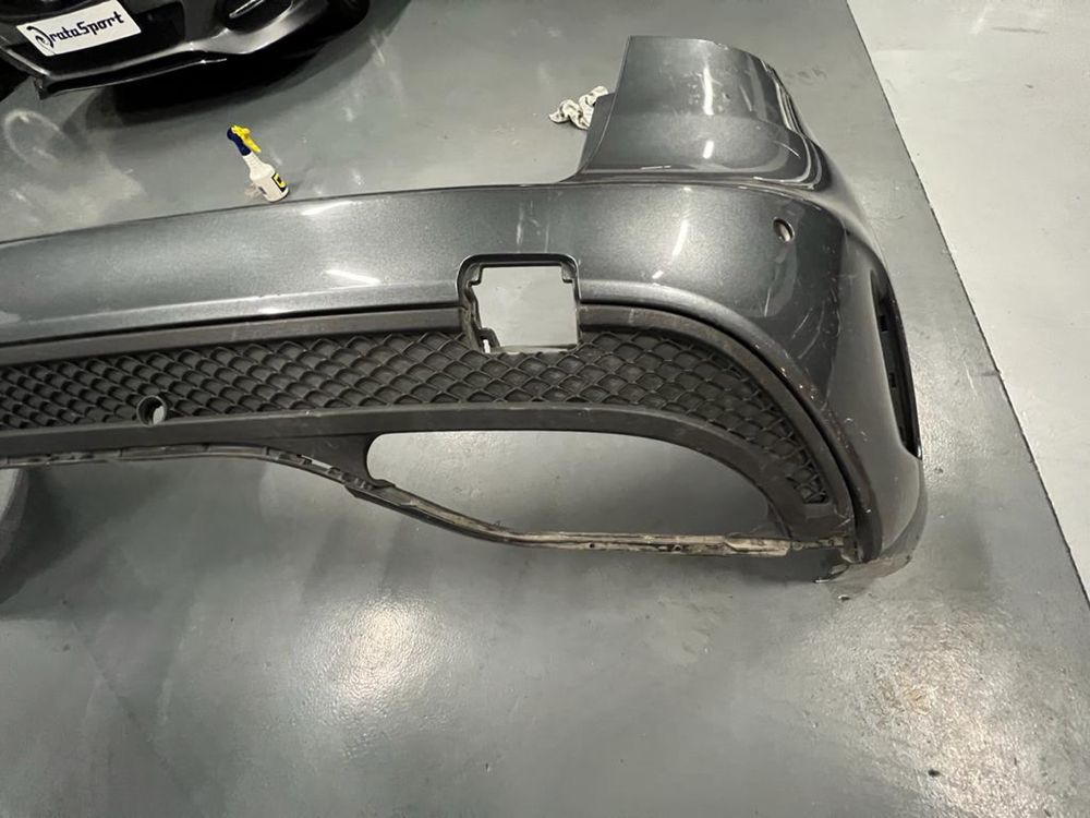 Para-choques Mercedes W205 AMG traseiro carrinha