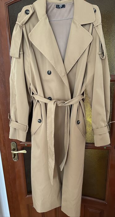 Шикарний тренч в стилі Massimo Dutti