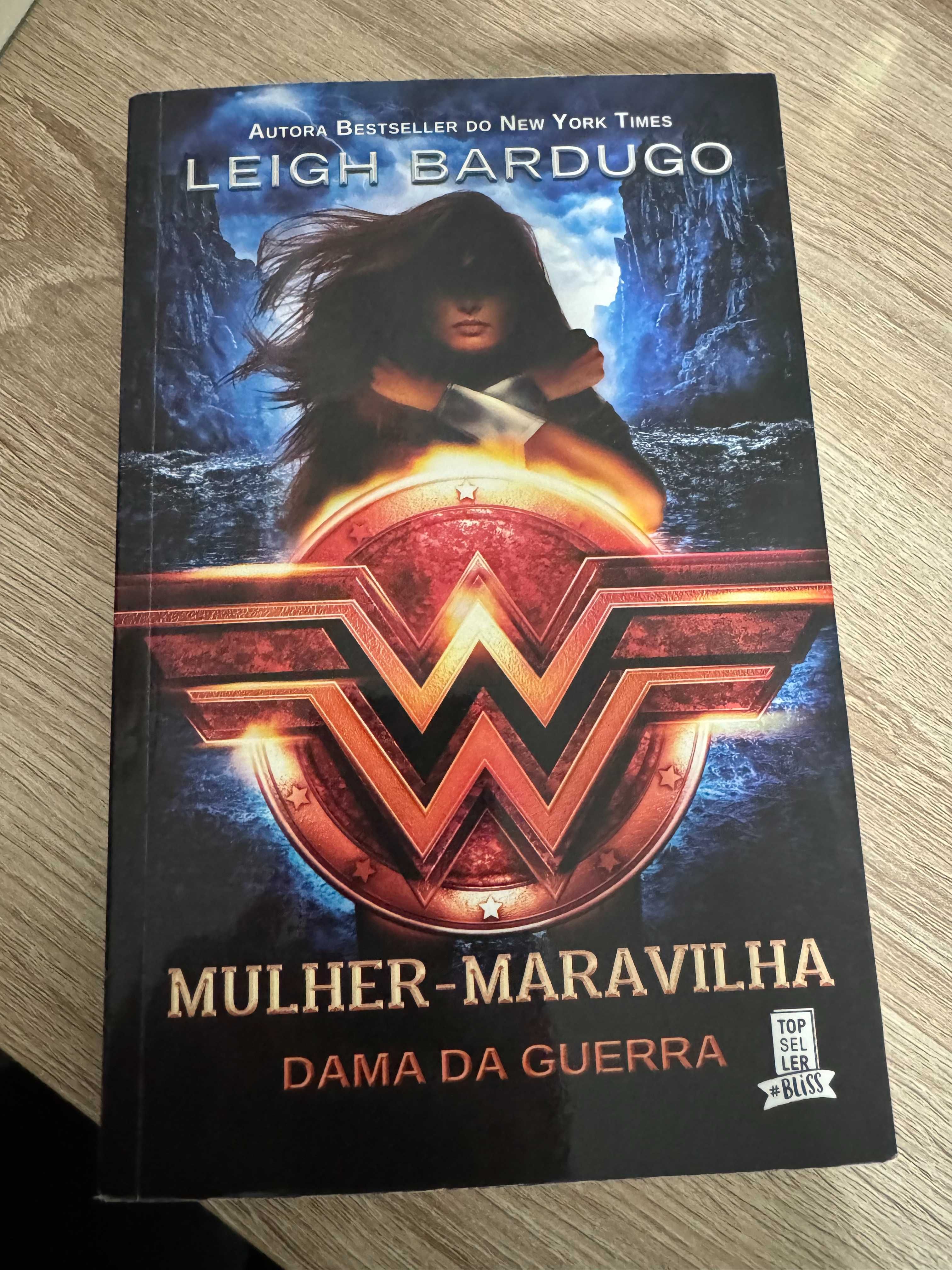 Livro "Mulher-Maravilha", de Leigh Bardugo