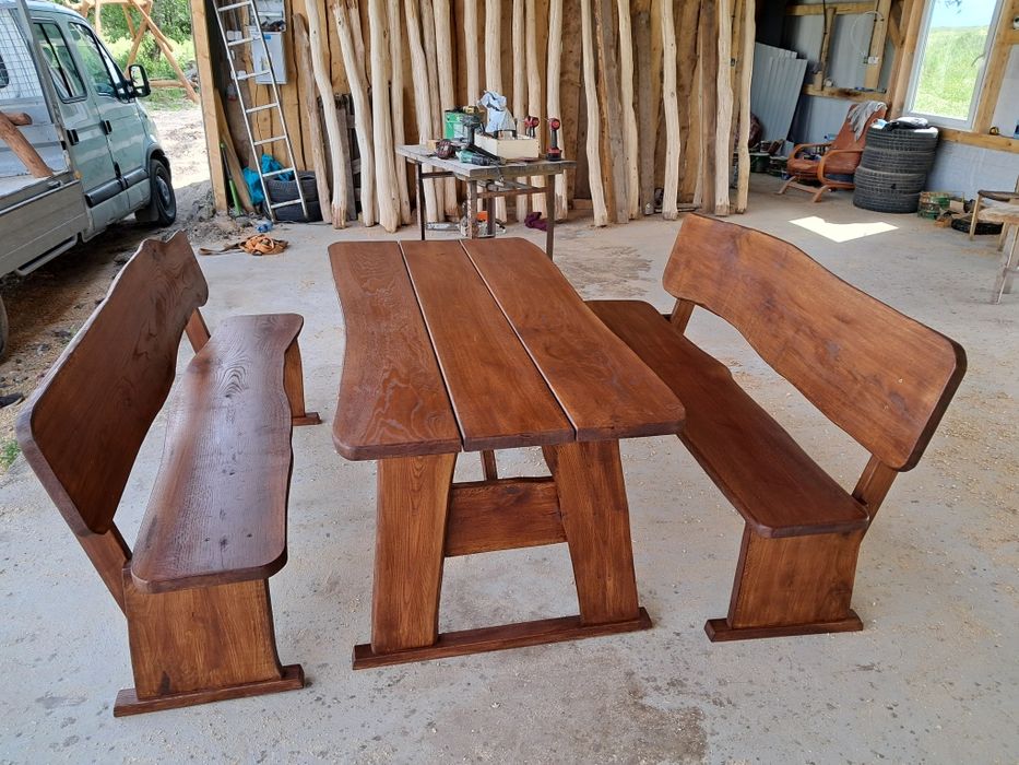 Stoły ogrodowe z dębu lub sosny