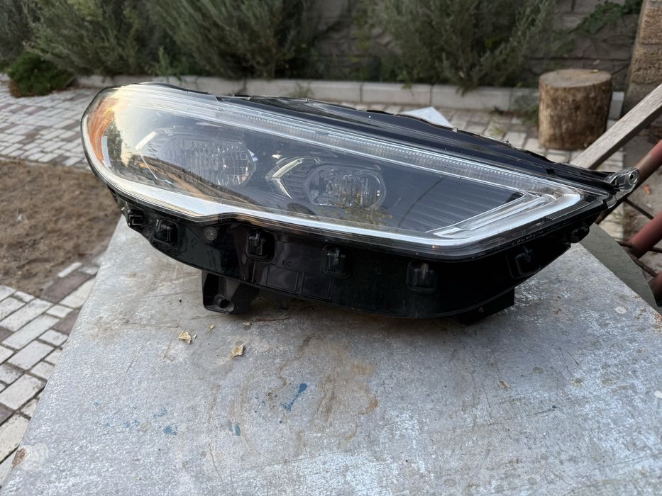 Фара Ford Fusion права 2019р