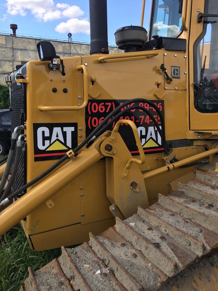 Бульдозер CAT D4 D6