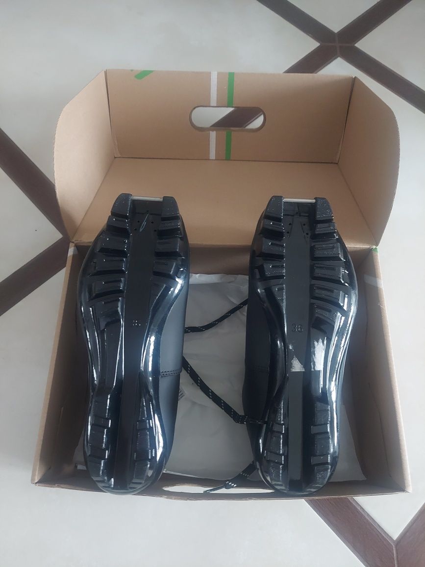 Komplet narty biegowe 160cm, buty r.36, kije SKOL jak nowe
