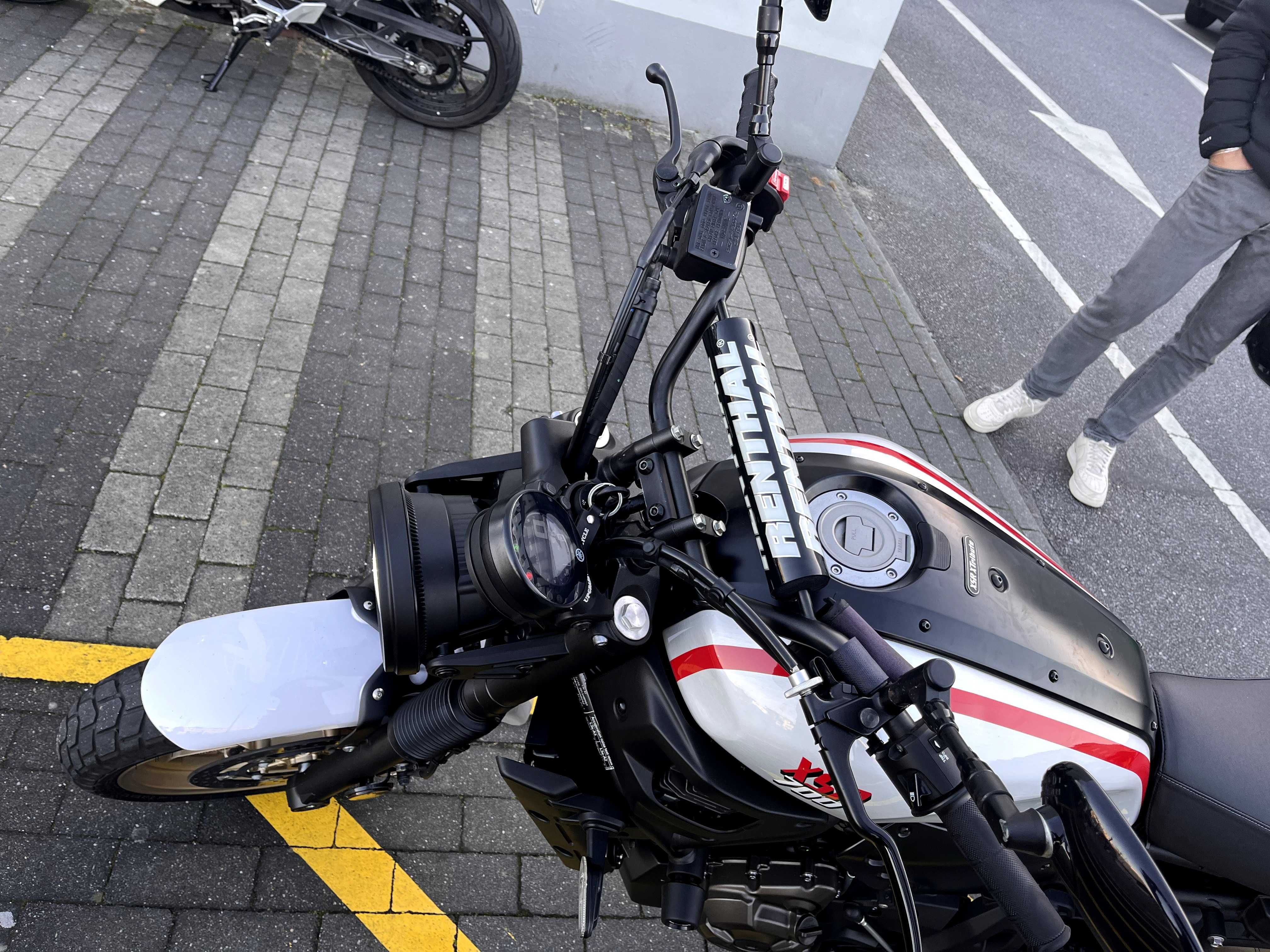 Xsr700 xtribute como nova