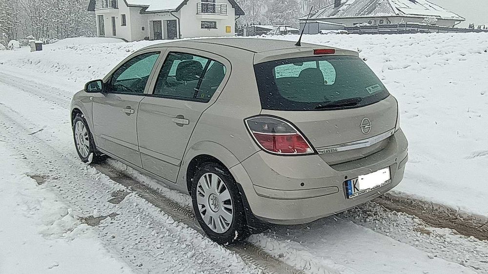 Opel Astra H 1.6 Benzyna 115 km,Salon Polska