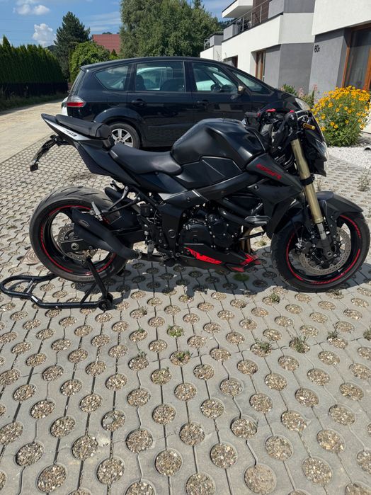 Suzuki gsr750  HURRIC PRO 2