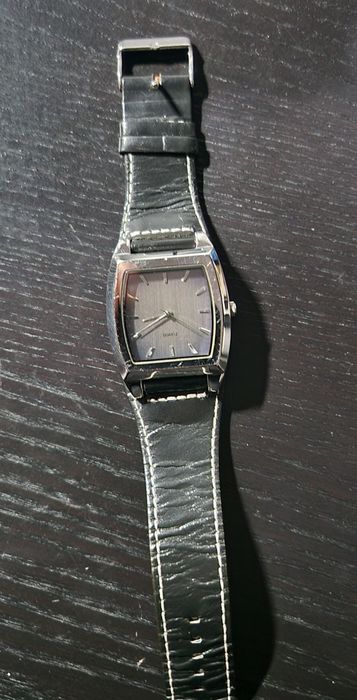 Relógio de pulso Germany
Bracelete em couro
De alto qual