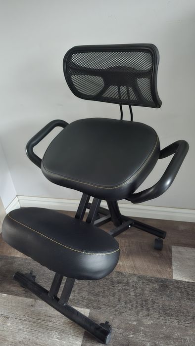 Klękosiad fotel na kręgosłup klęcznik z oparciem i regulacją wysokości