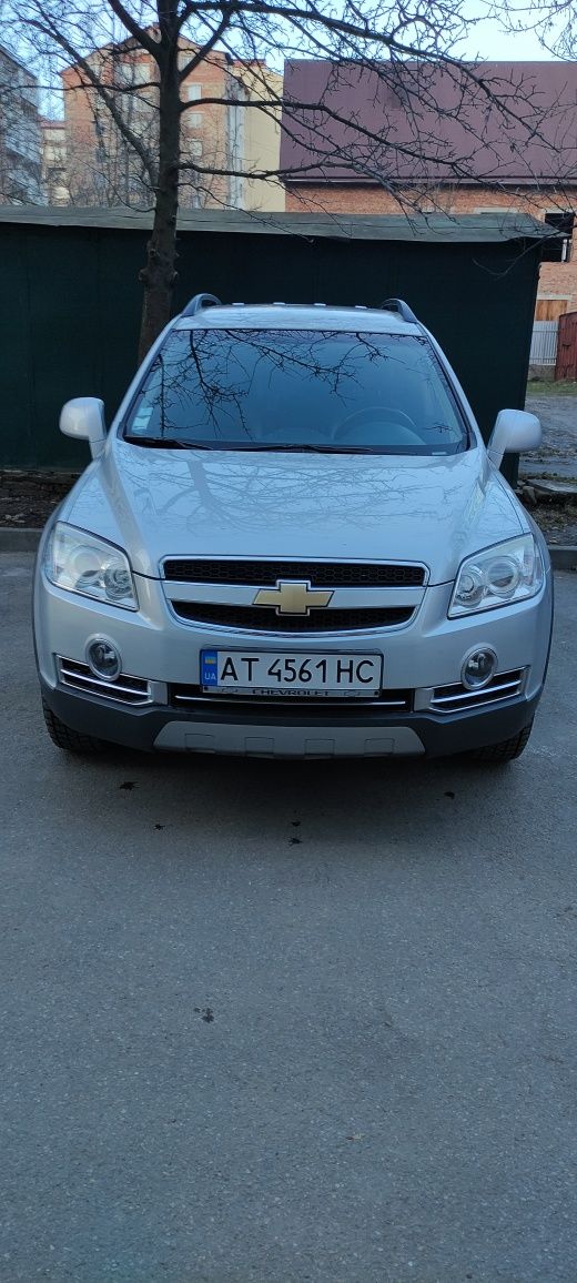 Продам автомобіль Chevrolet Captiva