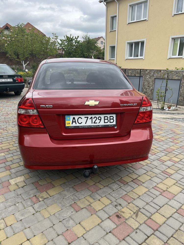Продам Chevrolet Aveo 2011