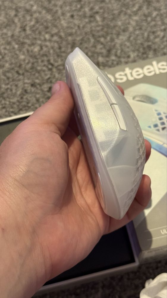 Mysz gamingowa SteelSeries Aerox 3 Wireless Ghost limitowana wersja