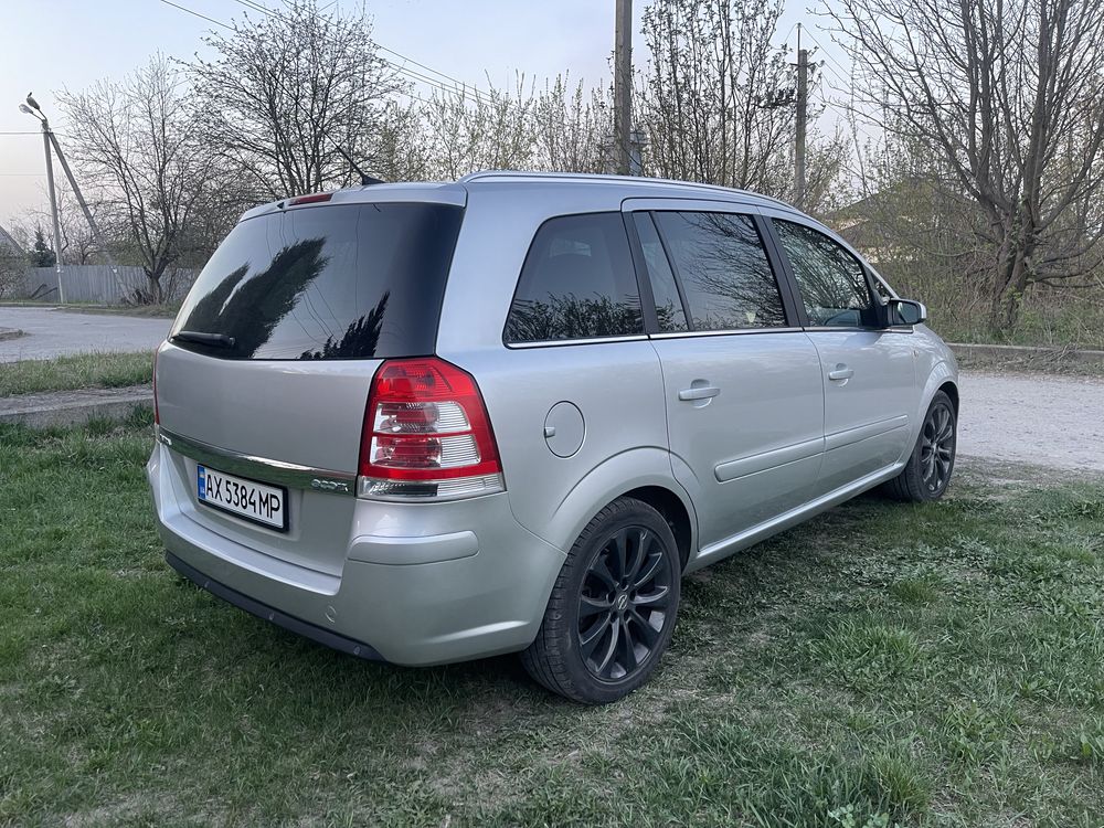 Opel zafira 2011 дизель