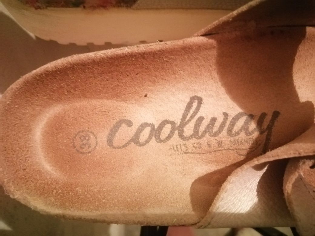 Chinelas tipo Birkenstock. Marca Coolway