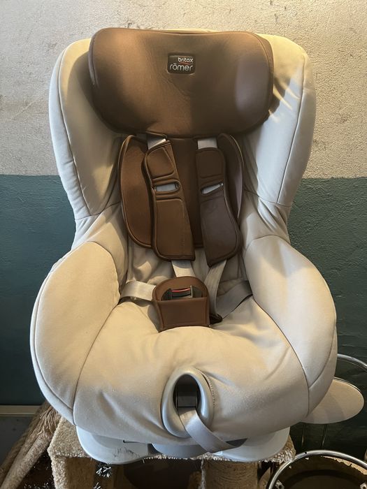 Автокрісло BRITAX-ROMER KING II Стандарт безпеки ECE R44/04