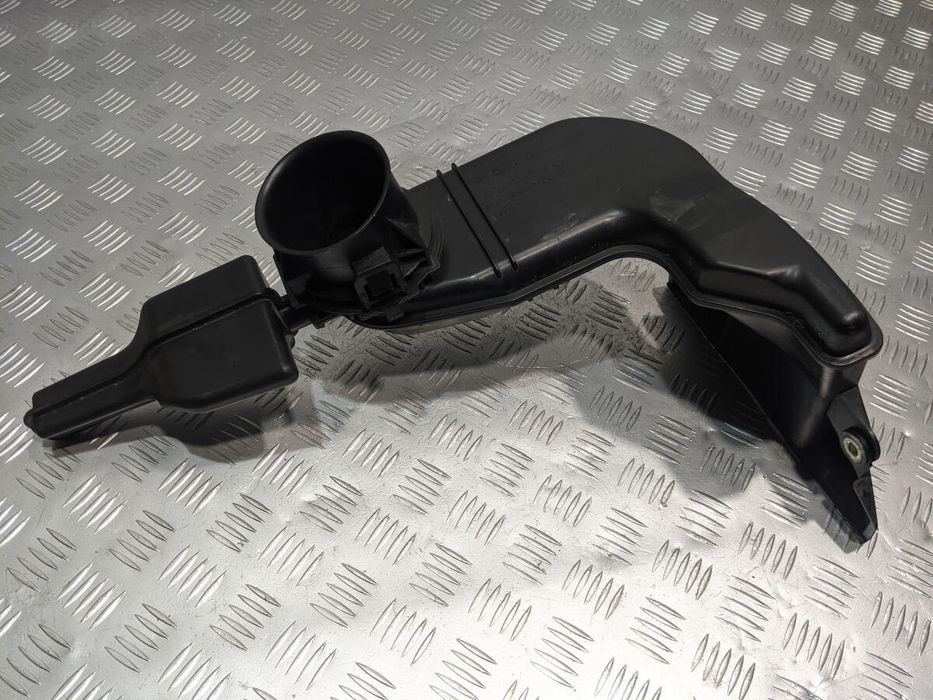 Резонатор (воздухозаборник) SH0113201 Mazda CX-5 KE разборка