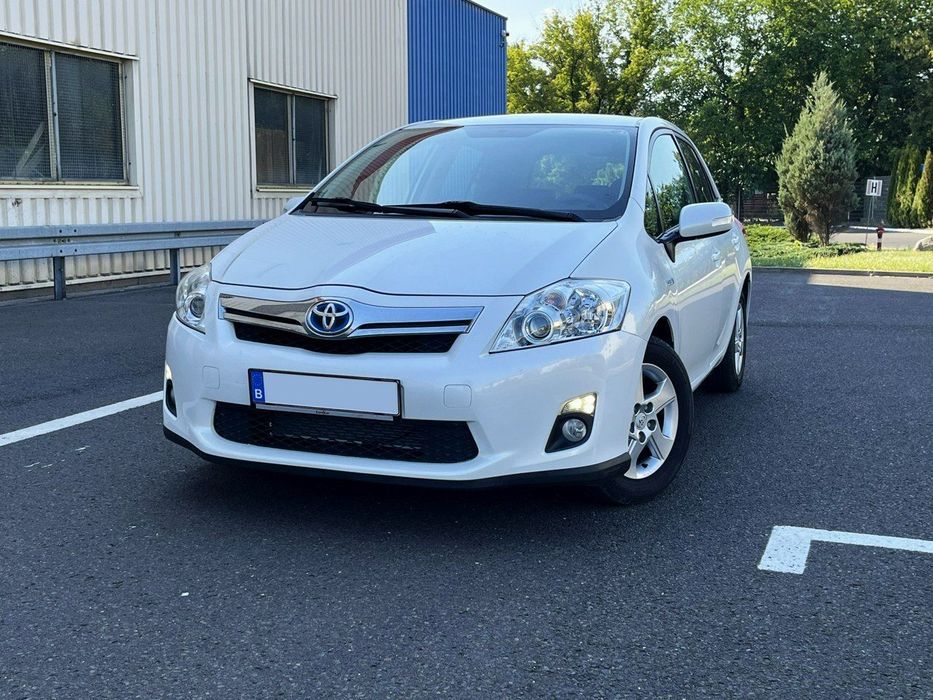 Toyota Auris Hybryda 136KM Led Climatronic PDC Warto!