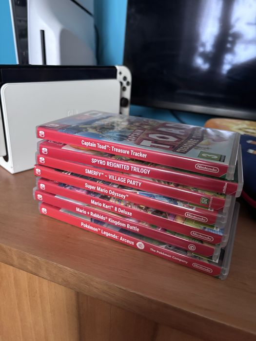Nintendo switch oled z grami i etui