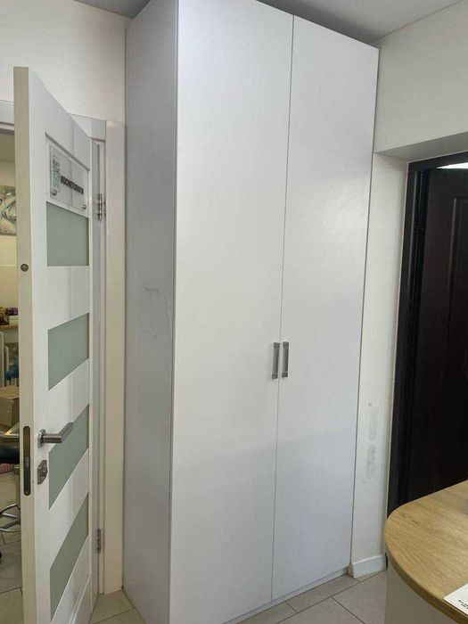 Продам шафу для одягу в гарному стані