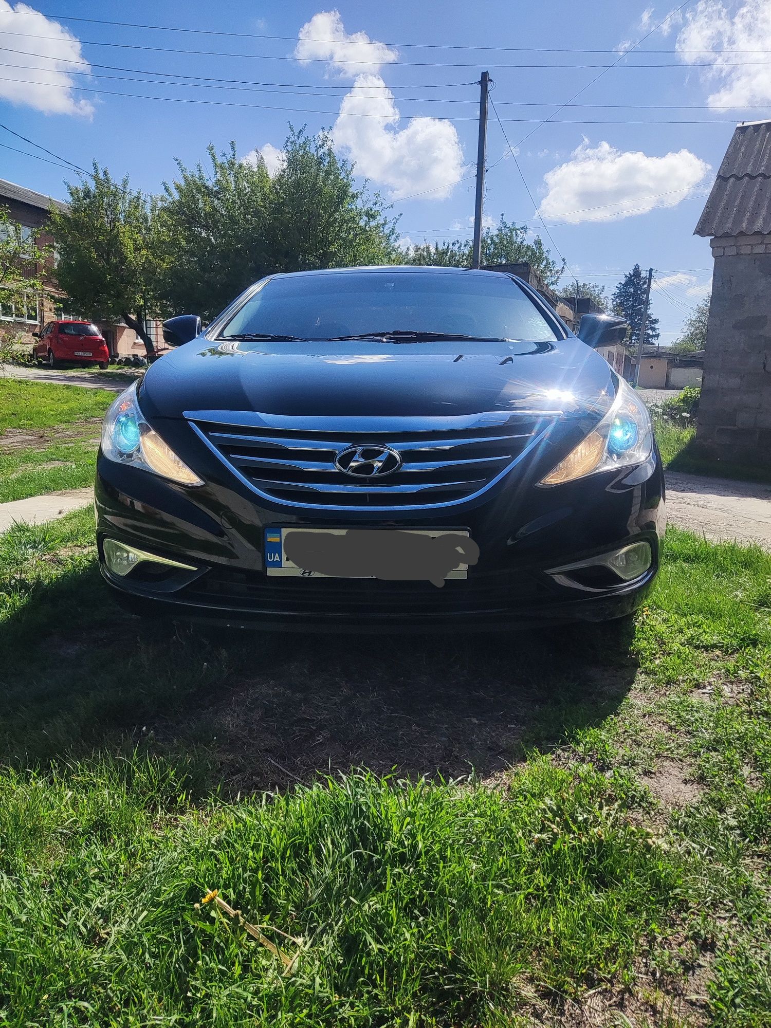 Hyundai Sonata  YF