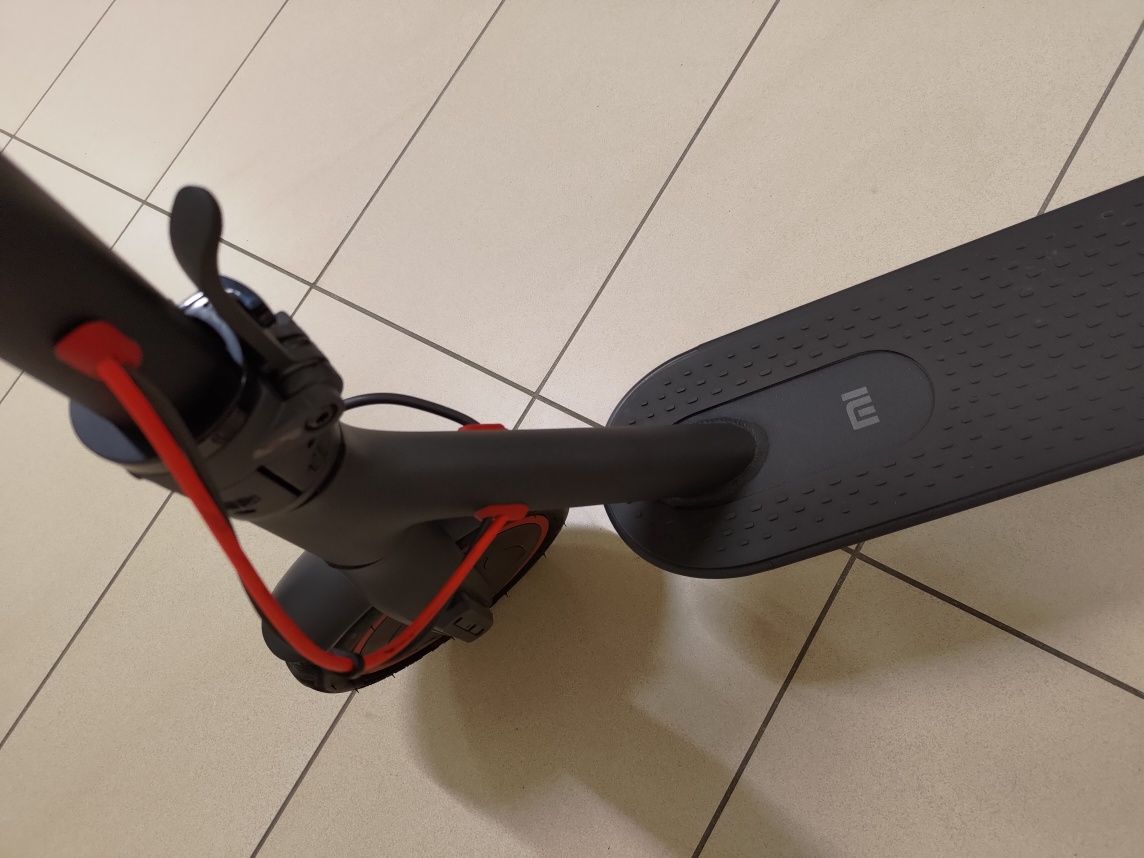 Hulajnoga Xiaomi Mi Scooter Pro m365