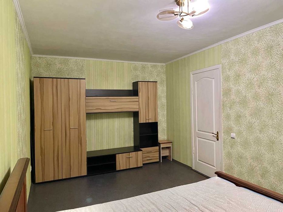 Продам 1 кімнатну квартиру, проспект О. Поля 90