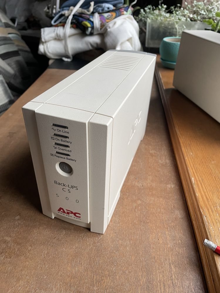 Безперебійник Back - UPS CS 500 APC