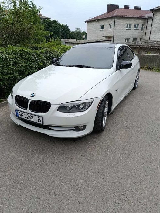 BMW 328i (E92) 2011 рік