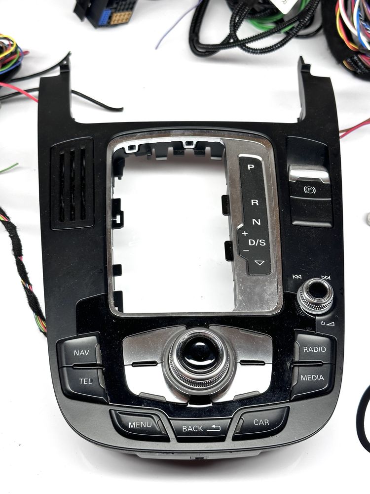 AUDI A4 B8 A5 8T Q5 lift Zestaw MMI 3G Moduł radio multimedia