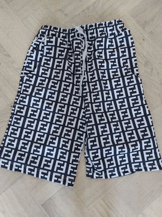Spodenki Fendi Roma 7 8 lat 128 wzory