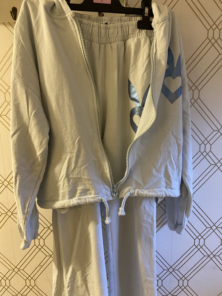 Dres komplet cardio bunny 164cm