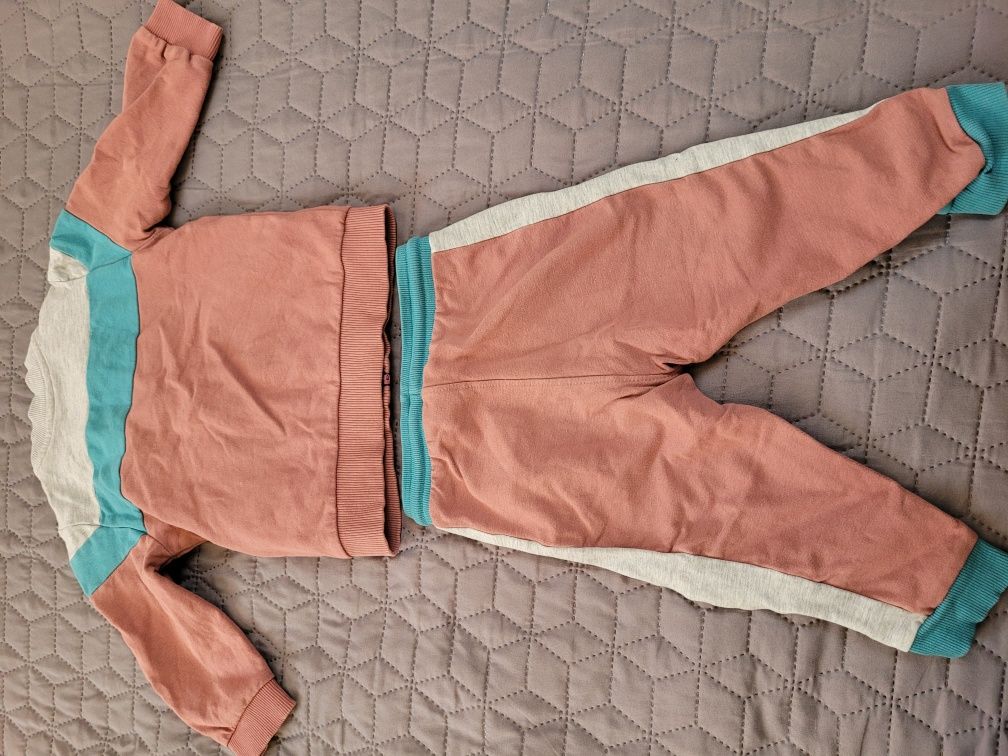 Dres bluza i spodnie cocodrillo R.80