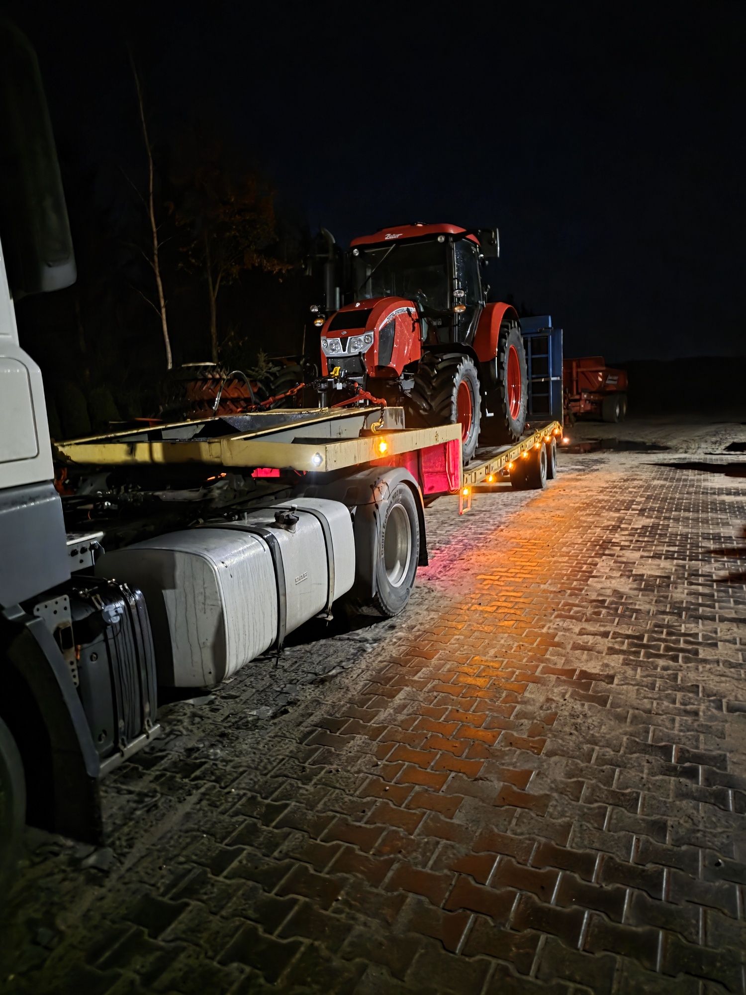 Naczepa niskopodwoziowa laweta zremb ns180
