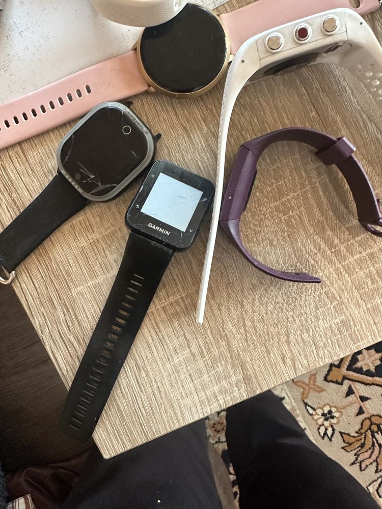 Sprzedam zegarki sportowe 45 sztuk