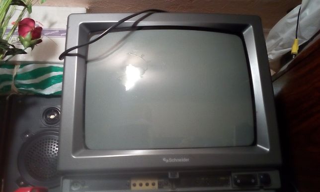 Продам телевизор SCHNEIDER - 36 см б/у