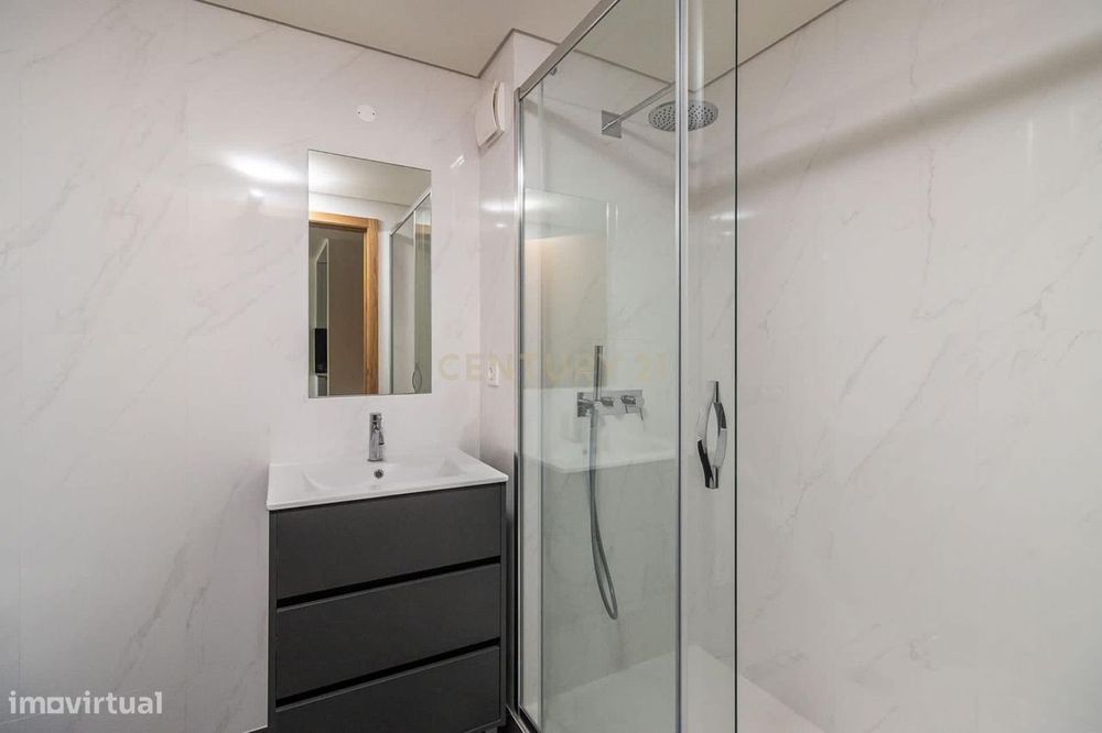 T1 para Arrendar – Frente ao Hospital de S. João, Porto