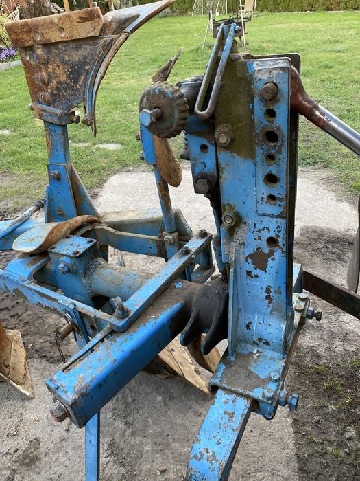 Pług 3 skibowy obrotowy lemken rabewerk frost