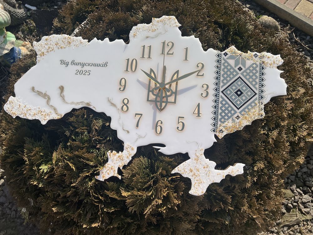Годинники з епоксидної смоли знижка -10 %