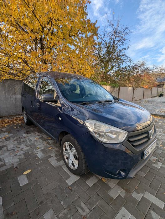 Автомобіль Dacia Dokker 2014 рік