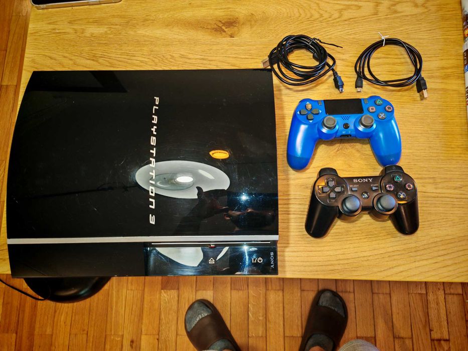 Playstation 3 PS3 + 2 comandos + 3 jogos (evilnat YLOD)