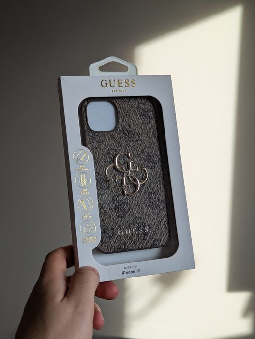Guess case iPhone 13